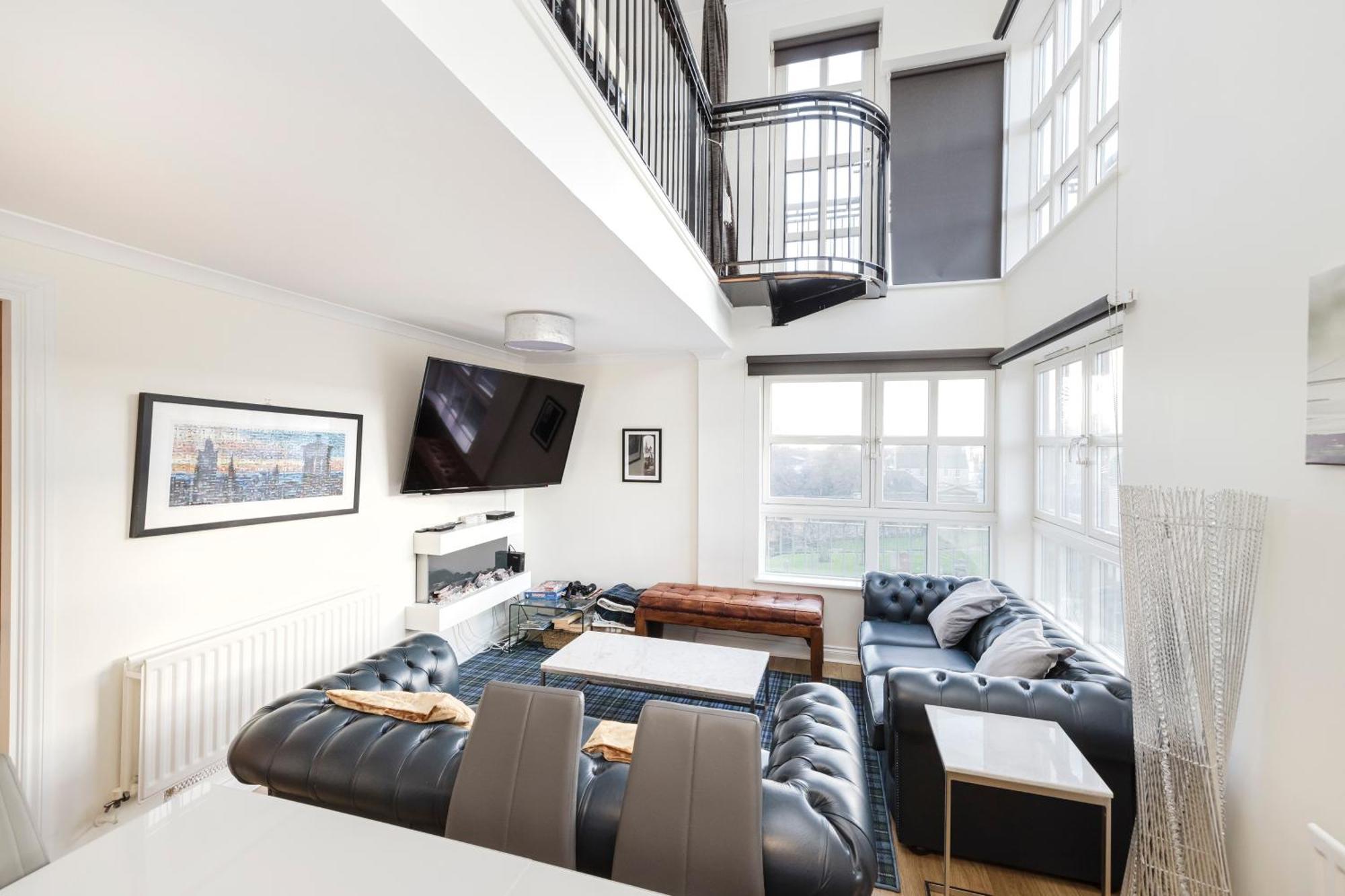 Joivy Stylish Apartment With Balcony In Old Town EDI Kültér fotó
