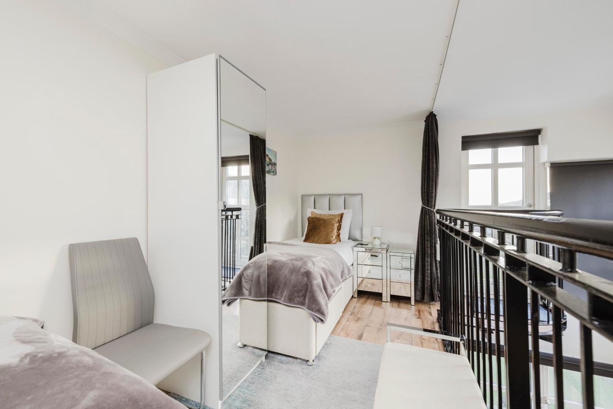 Joivy Stylish Apartment With Balcony In Old Town EDI Kültér fotó